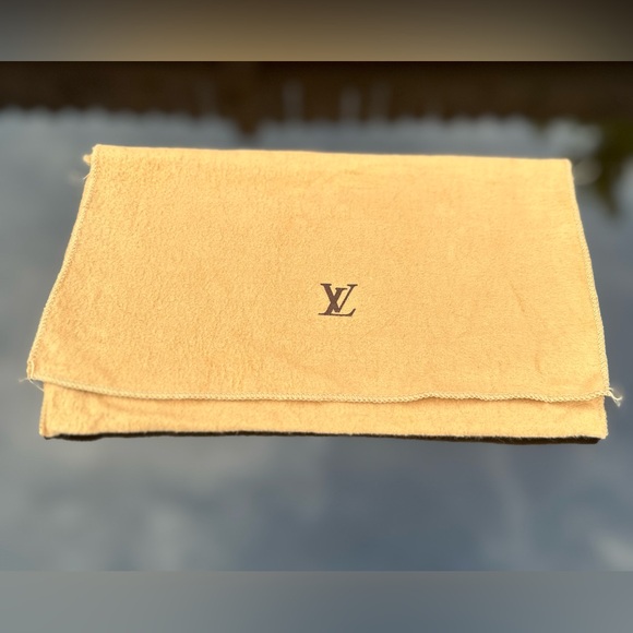 Louis Vuitton Accessories - 😍 $20 Louis Vuitton Dust Bag Medium